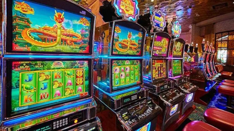  SLOT MACHINES